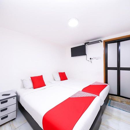 Oyo 334 Everest Hotel Kuala Lumpur Bagian luar foto