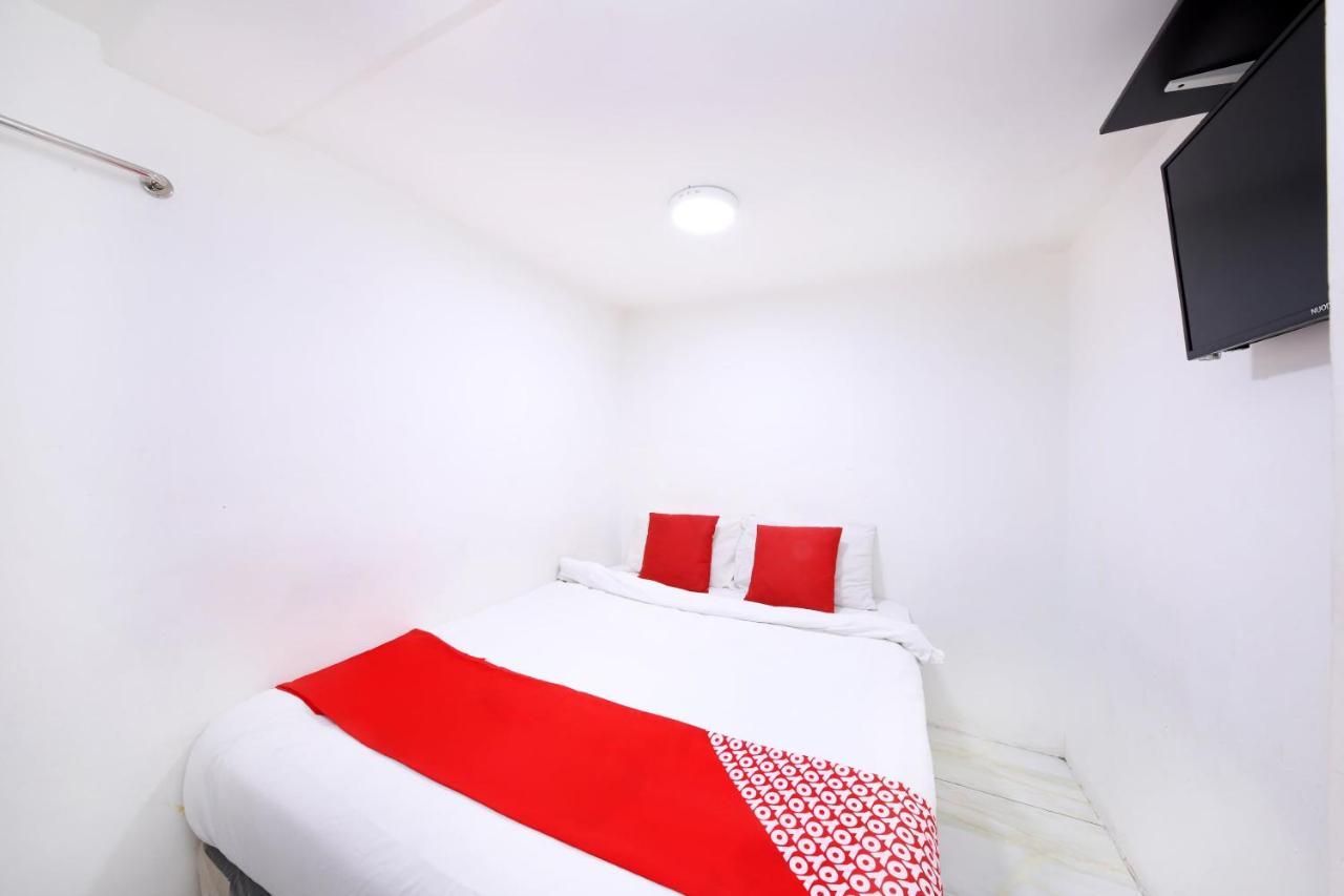 Oyo 334 Everest Hotel Kuala Lumpur Bagian luar foto