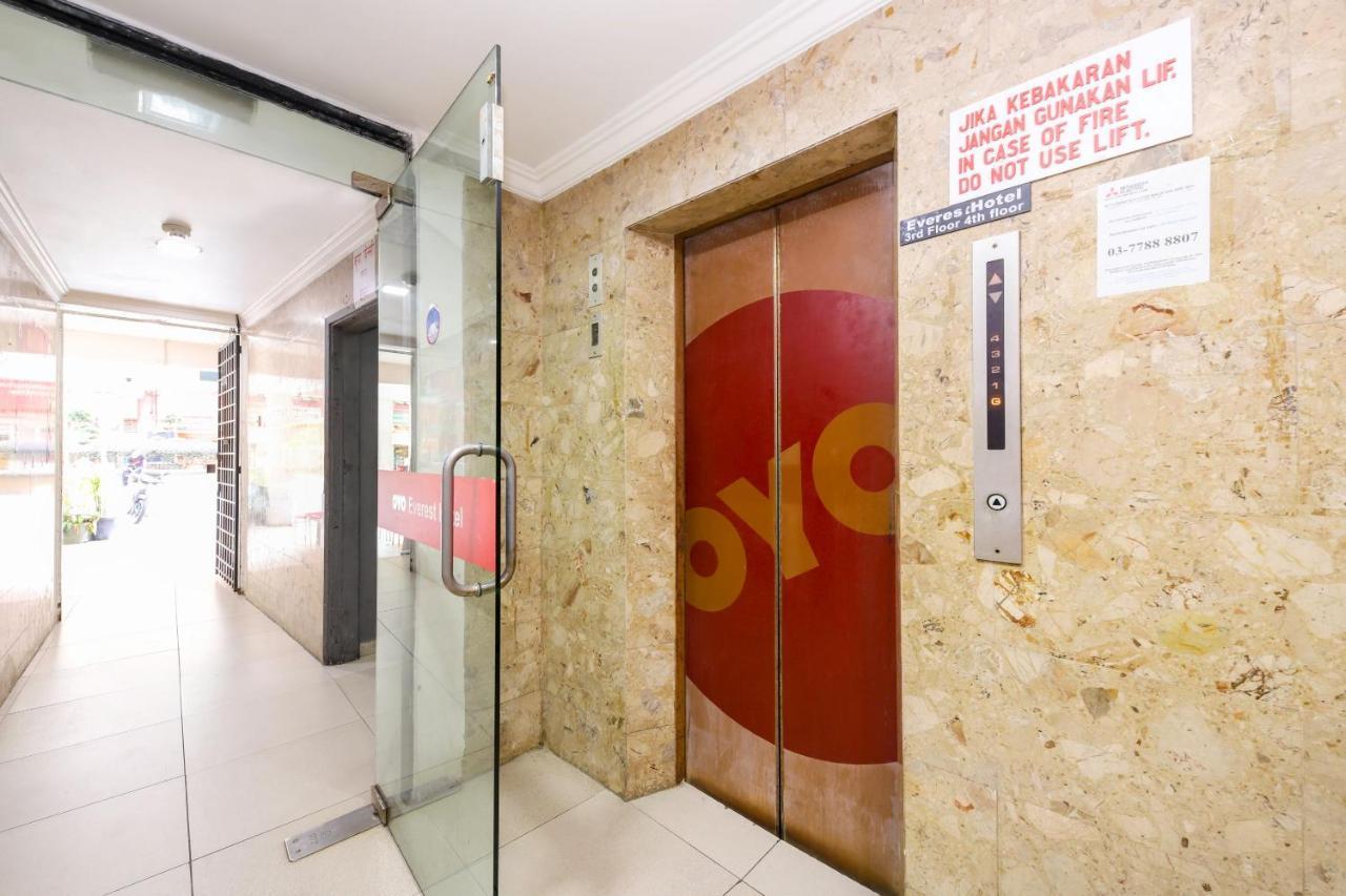 Oyo 334 Everest Hotel Kuala Lumpur Bagian luar foto